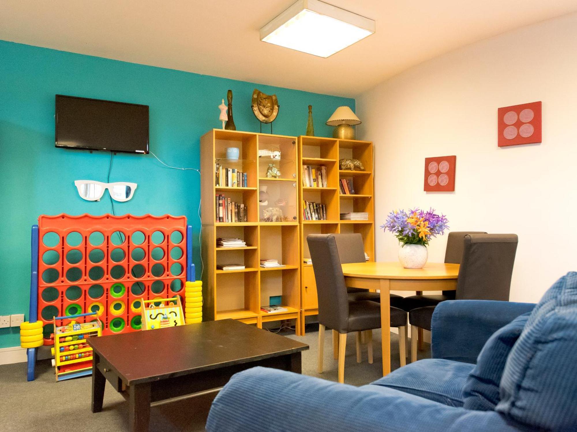 Yha Thameside Hostal *
